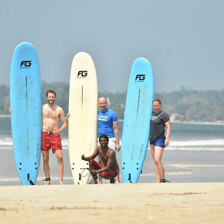 Chez Podi Surf Stay Mirissa Exterior foto