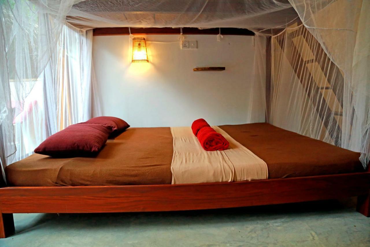 Chez Podi Surf Stay Mirissa Exterior foto